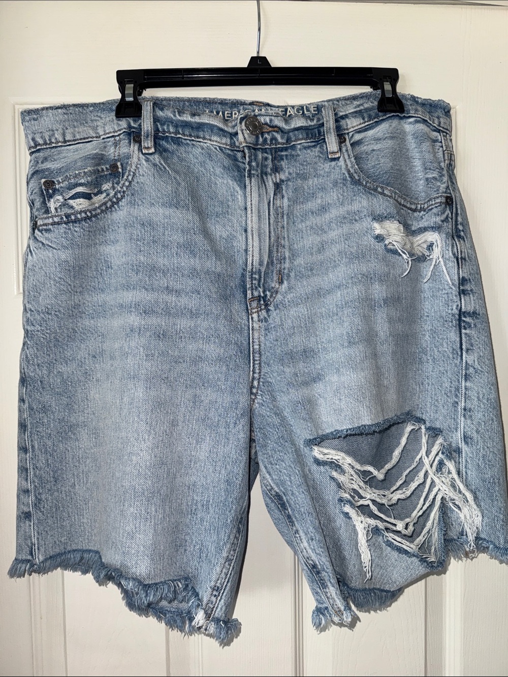 American Eagle Outfitters Light Blue Distressed Denim Skater Shorts